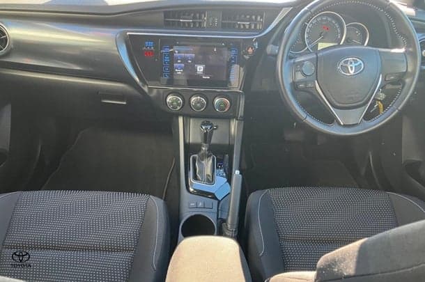 2015 Toyota Corolla Ascent Sport image 15