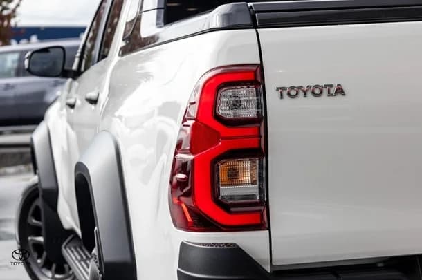 2023 Toyota HILUX Rogue image 19