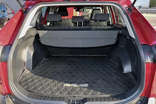 2019 Toyota RAV4 GX image 9