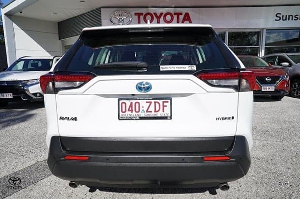 2019 Toyota RAV4 Hybrid GX AWD image 6