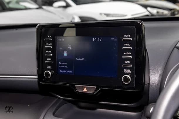 2020 Toyota Yaris Cross Hybrid GX image 17