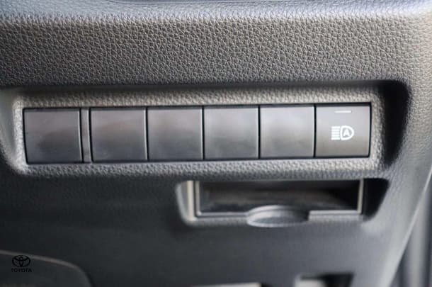 2023 Toyota RAV4 Hybrid GX AWD image 29