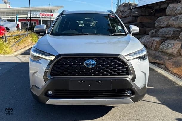 2023 Toyota Corolla Cross Hybrid GXL image 3