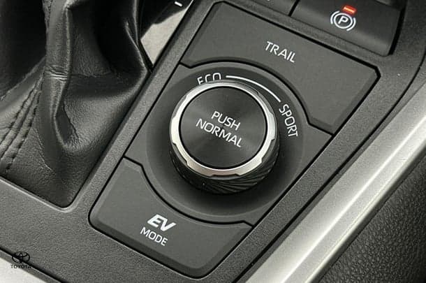 2023 Toyota Rav4 Hybrid GX AWD image 25