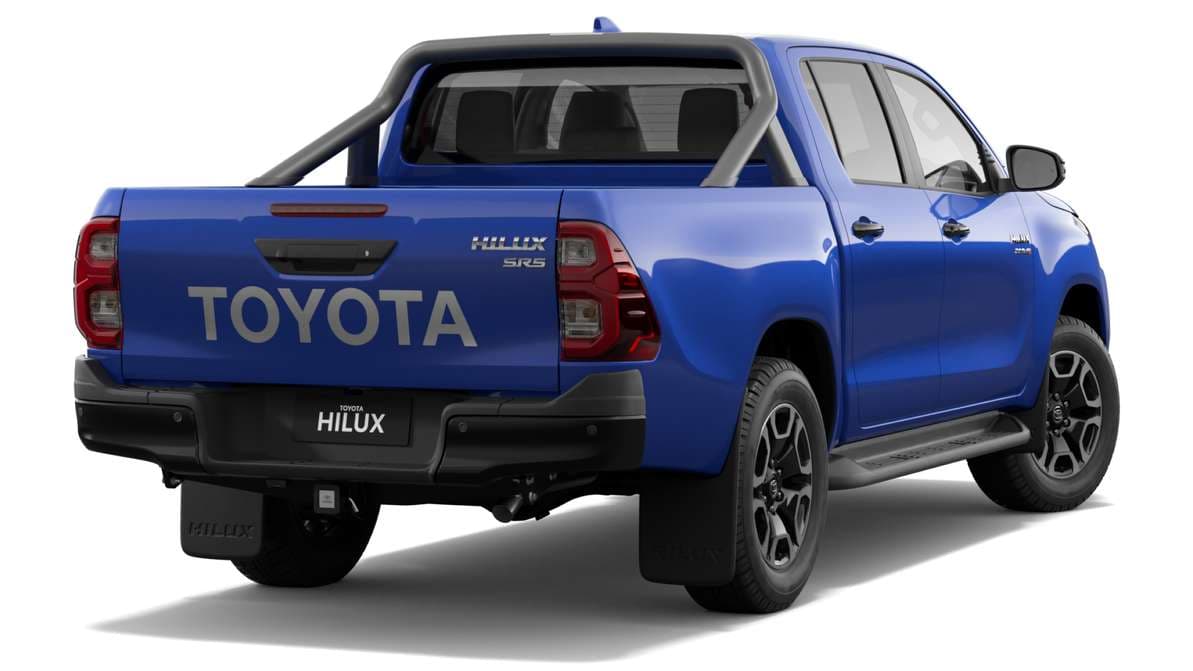 2024 Toyota HiLux 4x4 SR5 Double-Cab Pick-up 48V technology and Premium Interior image 3