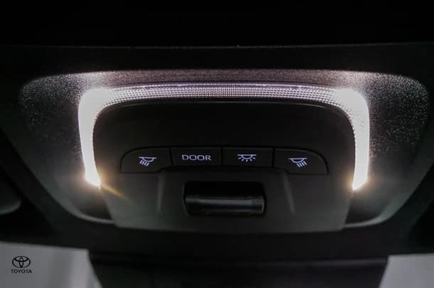 2023 Toyota Corolla Cross HV GX image 16