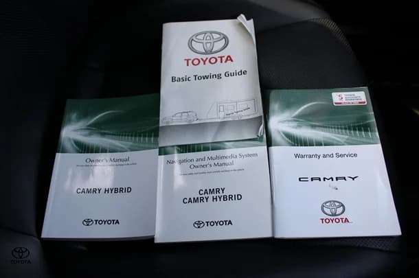 2019 Toyota Camry Hybrid SL image 40