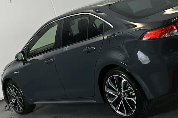 2022 Toyota Corolla Sedan Hybrid ZR image 20