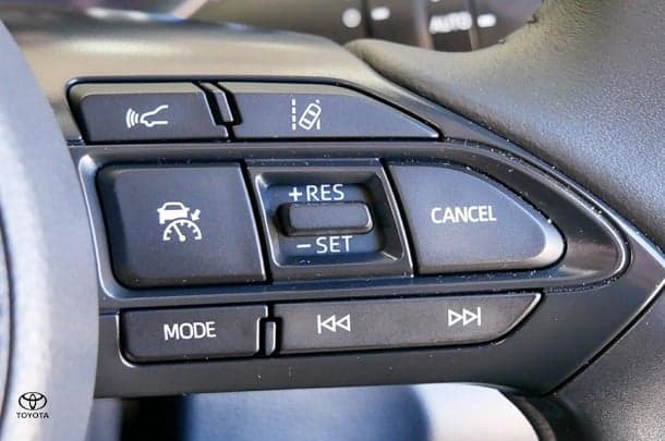 2024 Toyota Yaris Cross Hybrid GX image 13