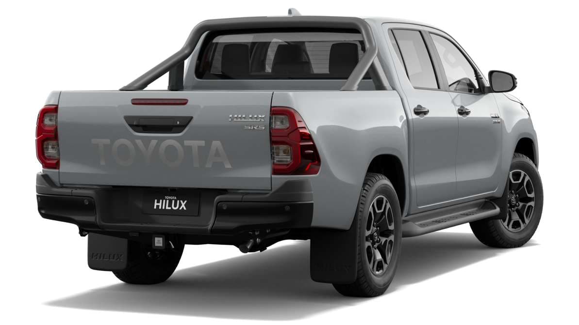 2024 Toyota Hilux 4x4 SR5 Double-Cab Pick-Up Premium Interior image 3