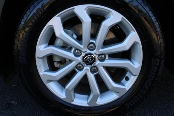 2023 Toyota Corolla Cross Hybrid GX image 16