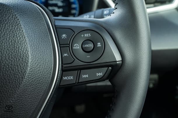 2024 TOYOTA Corolla Hatch Hybrid ZR image 21