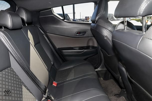 2022 Toyota C-HR Hybrid Koba 2WD image 9