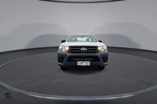2023 Toyota HILUX Workmate image 3