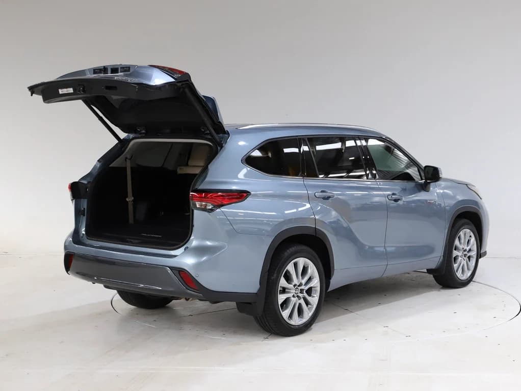 2021 Toyota Kluger Hybrid AWD GRANDE image 7