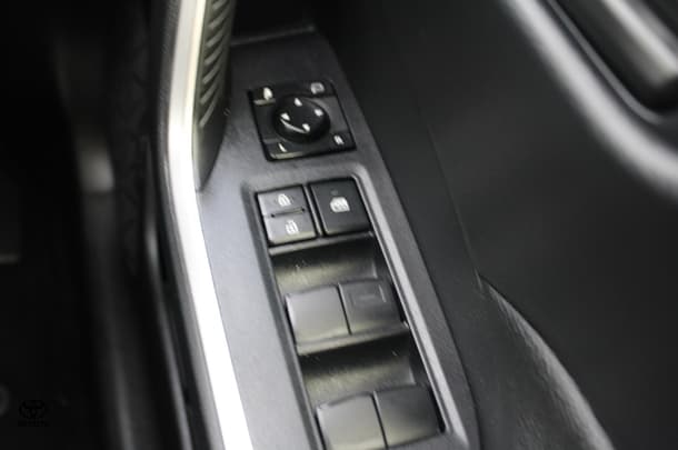 2023 Toyota RAV4 Hybrid GX-2WD image 29