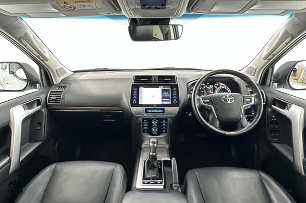 2022 Toyota Prado Kakadu image 2