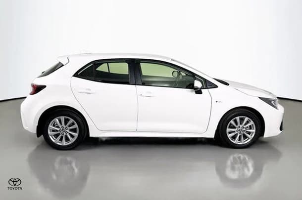 2025 Toyota Corolla Ascent Sport image 11