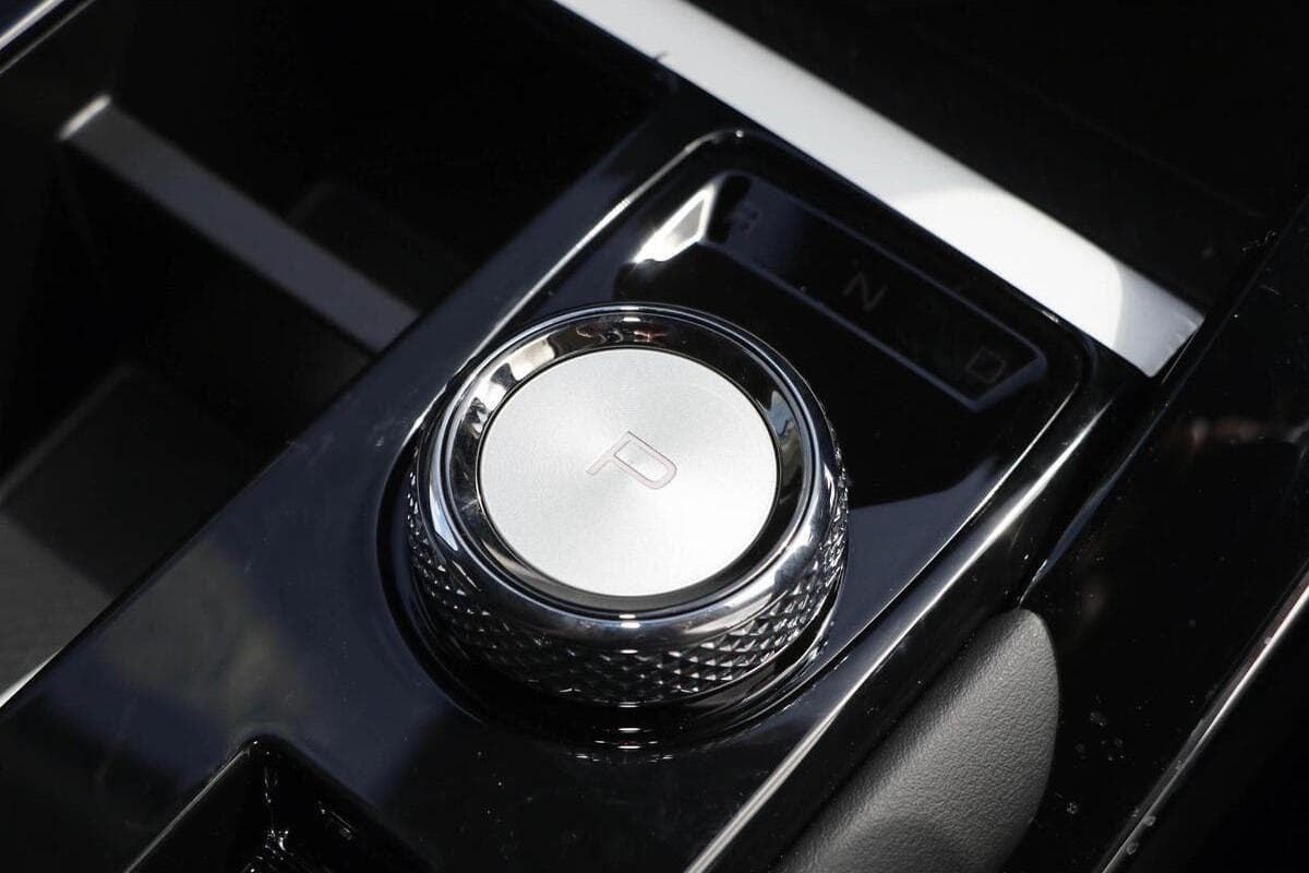 2025 GWM Haval H6 Ultra Hybrid Auto image 17
