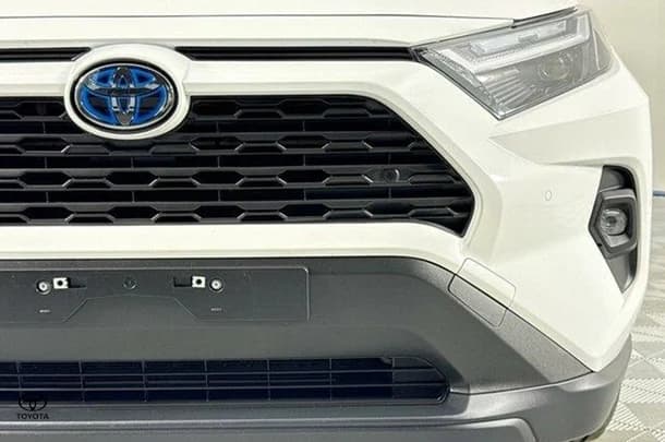 2023 Toyota Rav4 Hybrid GX image 3