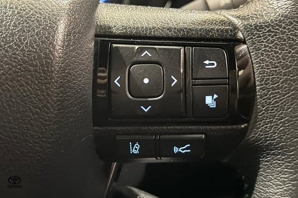 2022 Toyota Hilux 4x4 Rugged X image 23