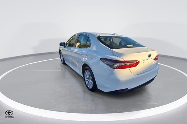 2021 Toyota Camry Hybrid Ascent image 9