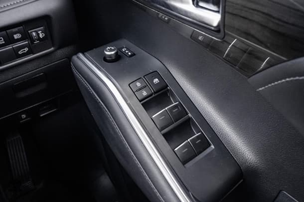 2024 Toyota KLUGER HYBRID AWD GRANDE image 15