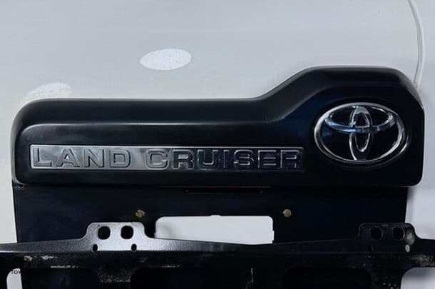 2020 Toyota LANDCRUISER GX image 8