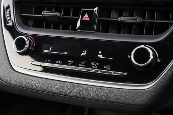 2019 Toyota COROLLA Ascent Sport image 16