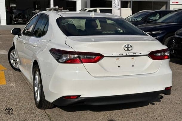 2022 Toyota Camry Ascent image 2
