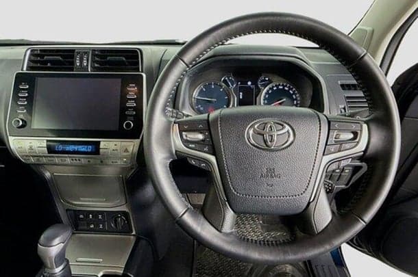 2023 Toyota Prado GXL image 19
