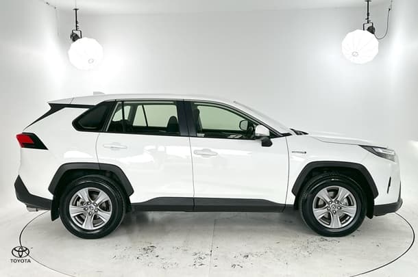 2023 Toyota Rav4 Hybrid GX-2WD image 10