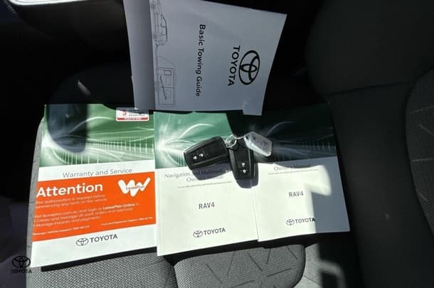 2021 Toyota RAV4 GXL-2WD image 16