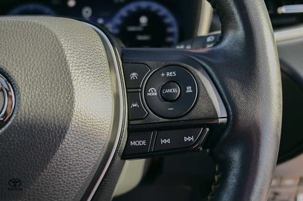 2023 Toyota Corolla Cross Atmos image 18