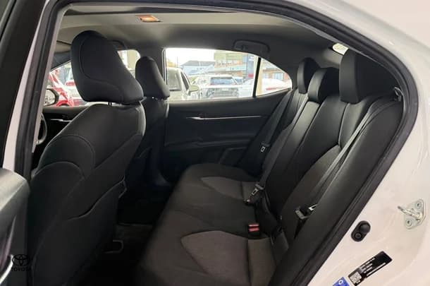 2023 Toyota Camry Hybrid Ascent image 12