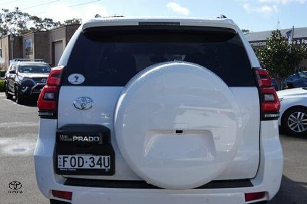 2023 Toyota Landcruiser Prado GXL image 7