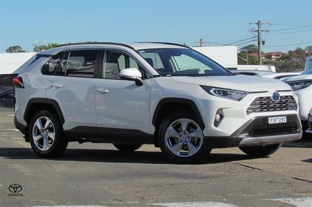 2020 Toyota Rav4 Hybrid GXL-2WD image 3