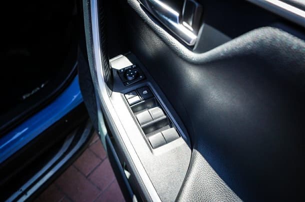 2022 Toyota RAV4 Edge-AWD image 13