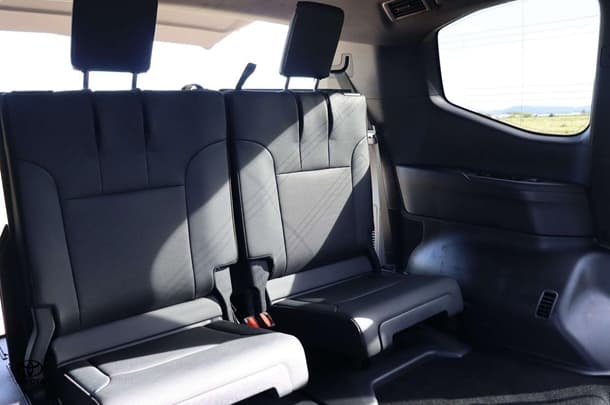 2022 Toyota Landcruiser VX image 28