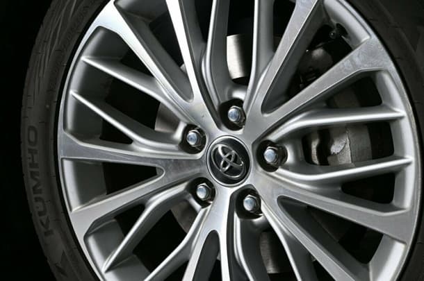 2018 Toyota Camry SL image 7