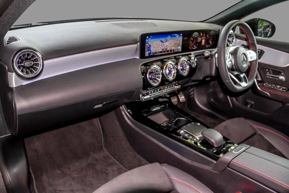 2024 Mercedes-Benz A-Class A250 Auto 4MATIC image 7