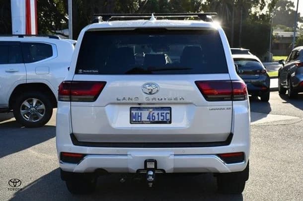 2024 Toyota Landcruiser Sahara ZX image 18