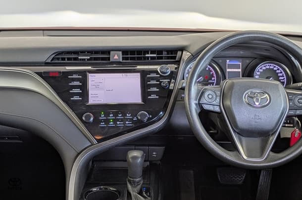 2019 Toyota Camry Ascent image 29