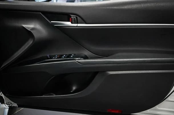 2020 Toyota Camry Hybrid Ascent image 13