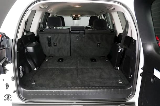 2023 Toyota Prado GXL image 19