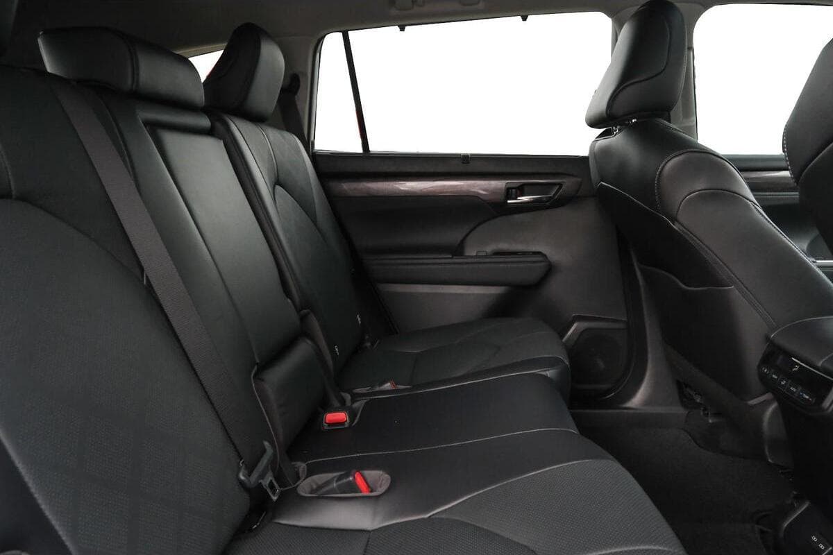 2025 Toyota Kluger Grande Auto eFour image 7