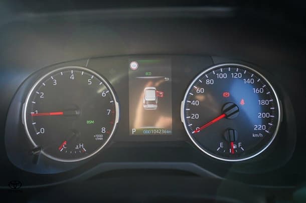 2020 Toyota RAV4 GXL image 17