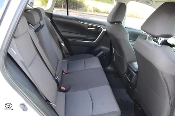 2024 Toyota RAV4 Hybrid GXL AWD image 15