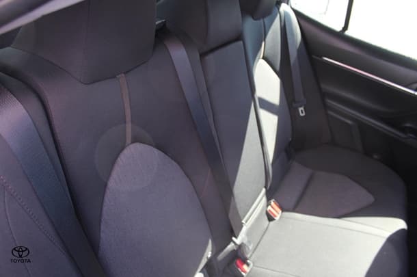 2020 Toyota Camry Ascent image 14