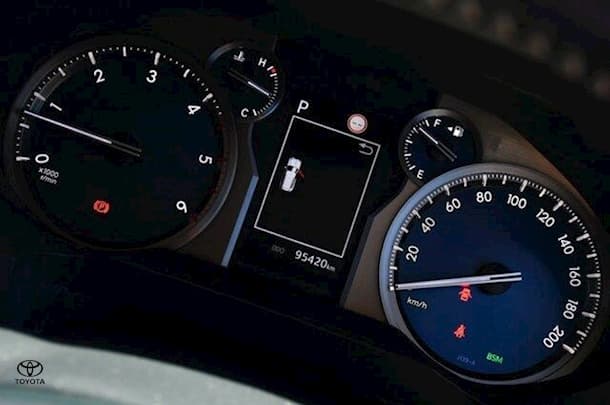 2022 Toyota Prado VX image 11